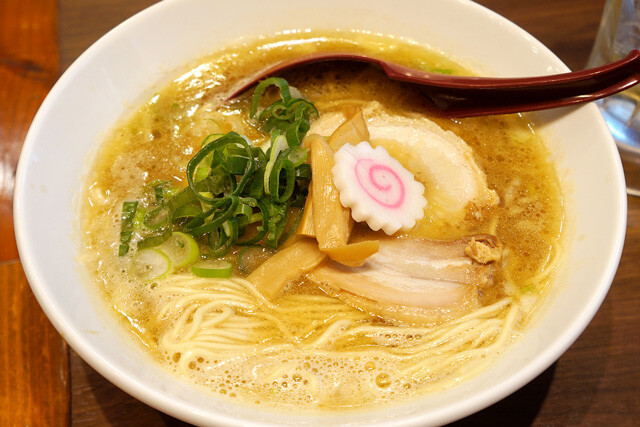 【極上中華そば】リーズナブルさと釣り合わない驚きの美味しさ! その秘密はなんと......:パリッコ『今週のハマりめし』第227回